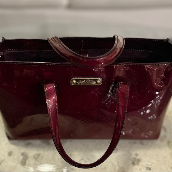 LOUIS VUITTON Vernis Wilshire PM - Picture 2 of 15